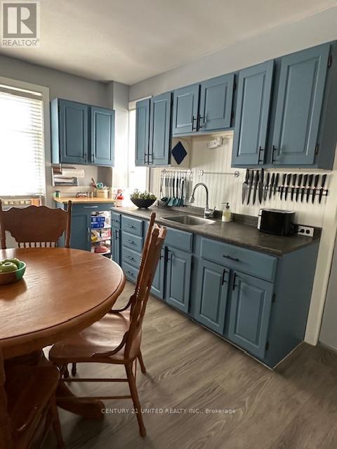 577 Paterson Street, Peterborough Central (South), Ontario  K9J 4P9 - Photo 12 - X12229937