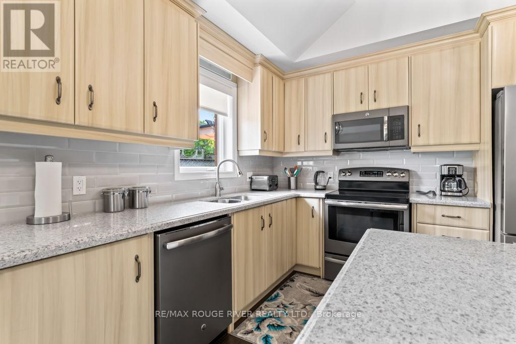 24 Milner Court, Kawartha Lakes (Lindsay), Ontario  K9V 0L2 - Photo 21 - X12230101