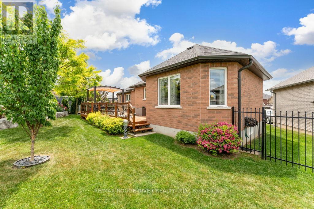 24 Milner Court, Kawartha Lakes (Lindsay), Ontario  K9V 0L2 - Photo 41 - X12230101