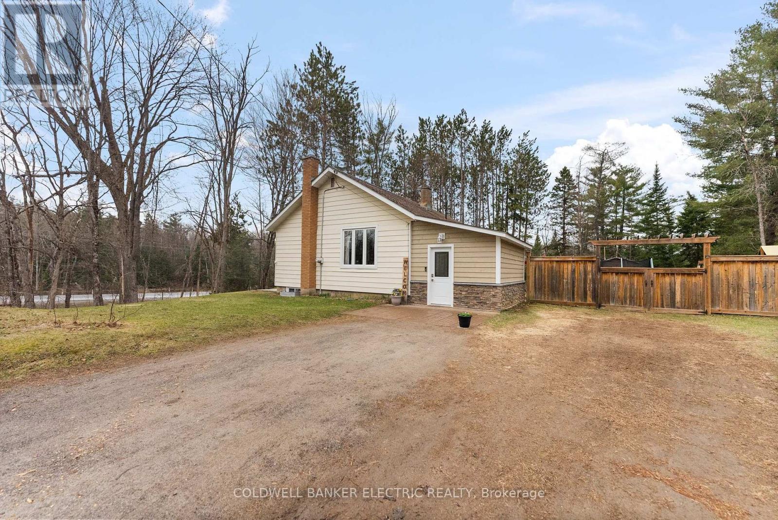 58 River Street, North Kawartha, Ontario  K0L 1A0 - Photo 2 - X12230756