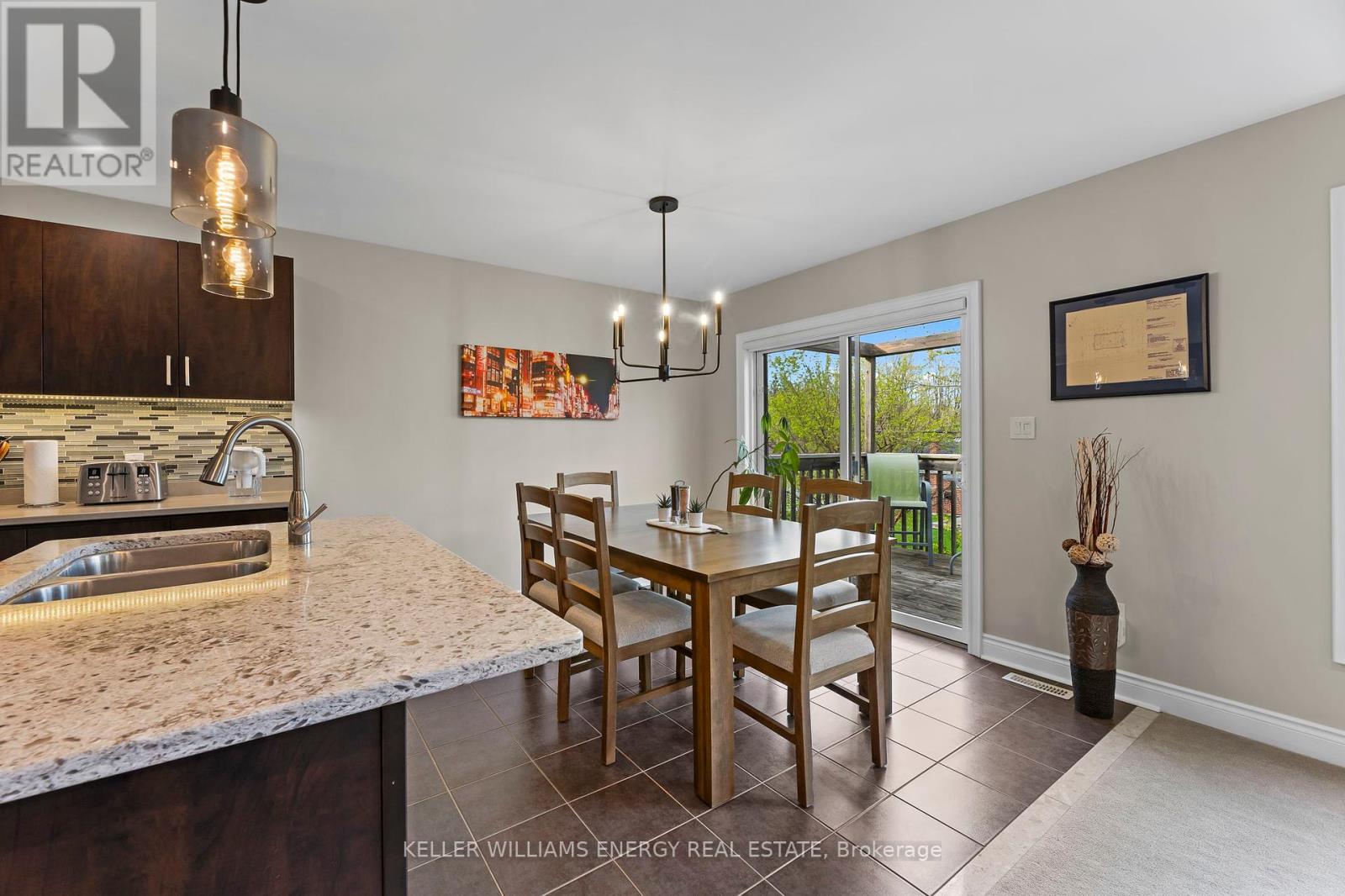 104 Bowen Drive, Peterborough North (North), Ontario  K9H 0B8 - Photo 6 - X12230832
