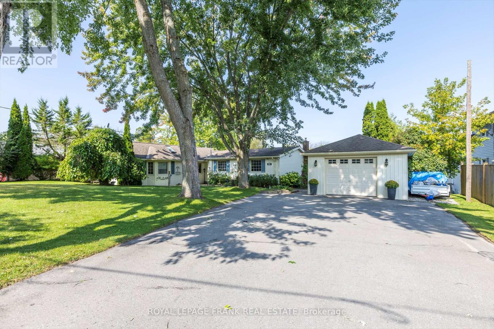 490 Mcconnell Drive, Selwyn, Ontario  K9J 0C5 - Photo 4 - X12231641
