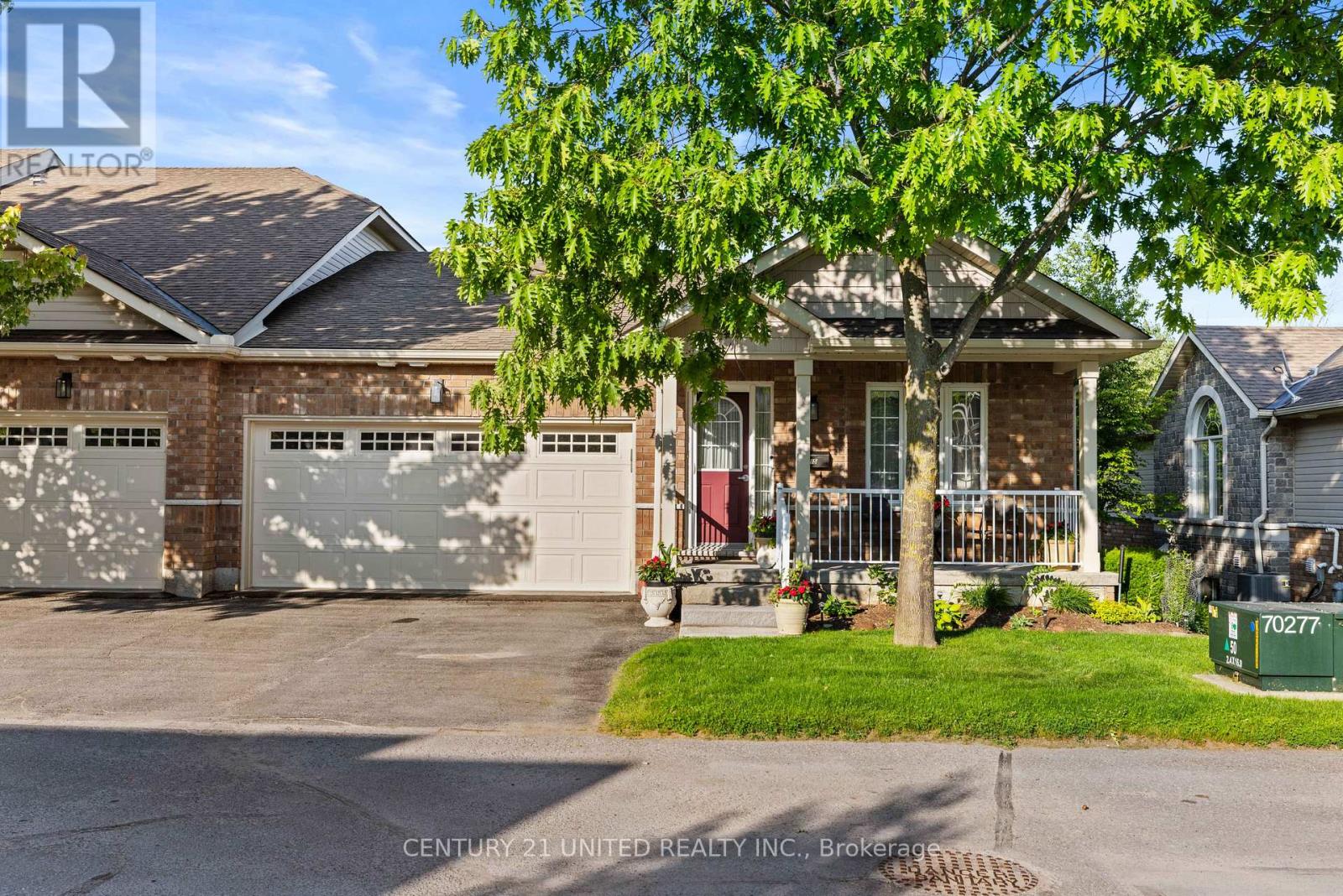 15 - 909 Wentworth Street, Peterborough West (Central), Ontario  K9J 8R7 - Photo 2 - X12229379
