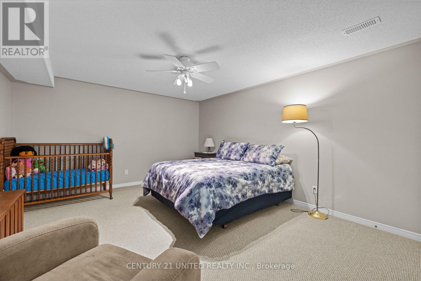 15 - 909 Wentworth Street, Peterborough West (Central), Ontario  K9J 8R7 - Photo 20 - X12229379