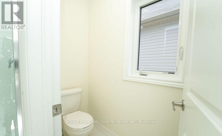 29 Hennessey Crescent, Kawartha Lakes (Lindsay), Ontario  K9V 0P3 - Photo 37 - X12231797