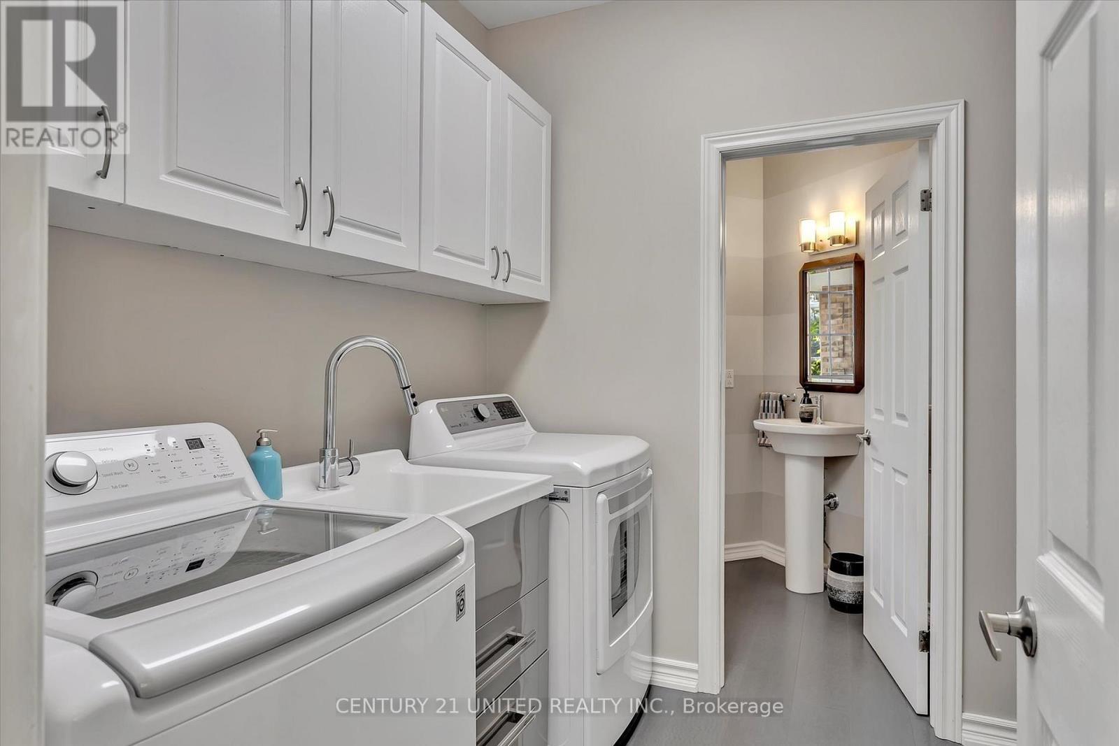 1598 College Park Drive, Peterborough West (South), Ontario  K9K 2G9 - Photo 15 - X12231802