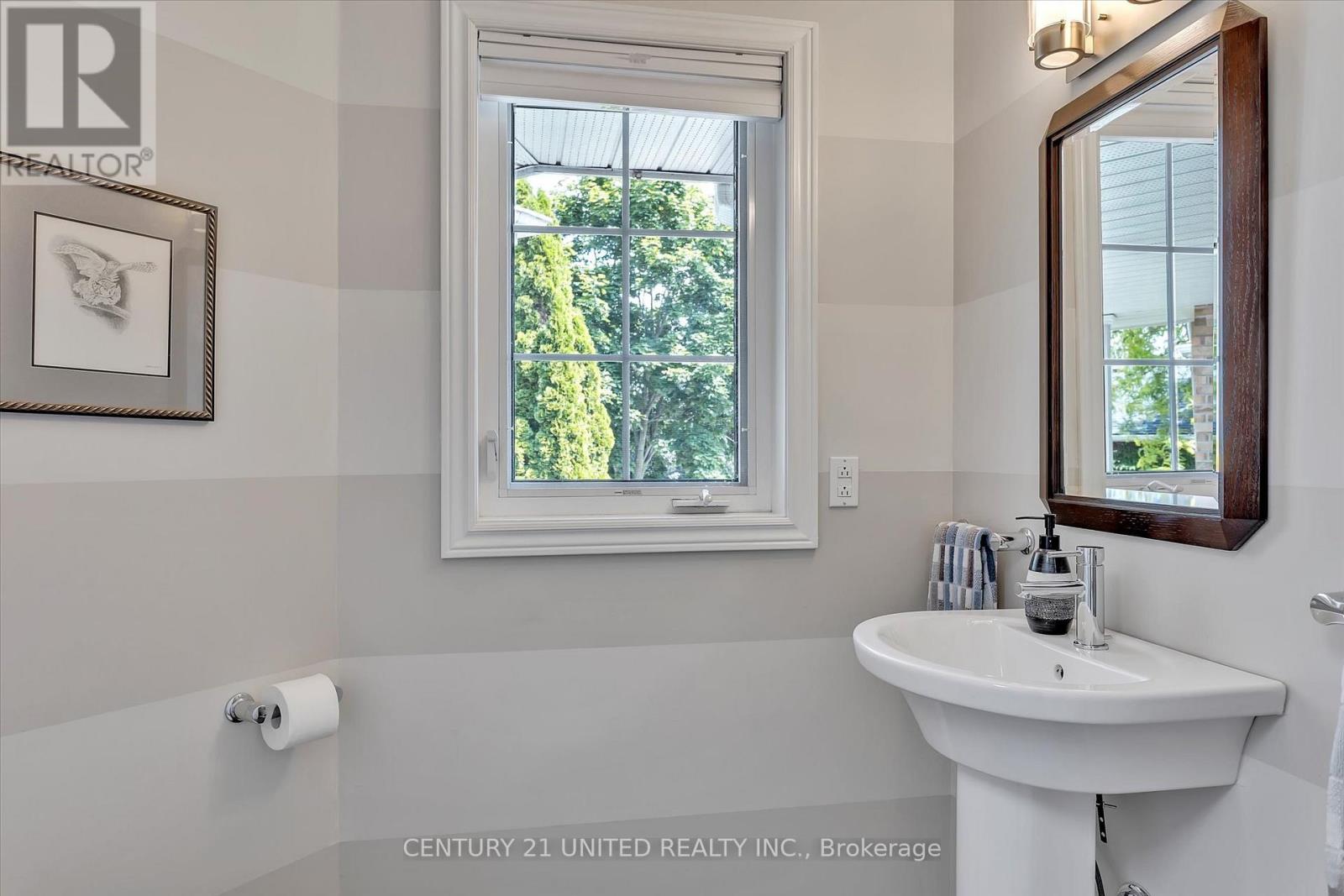 1598 College Park Drive, Peterborough West (South), Ontario  K9K 2G9 - Photo 16 - X12231802