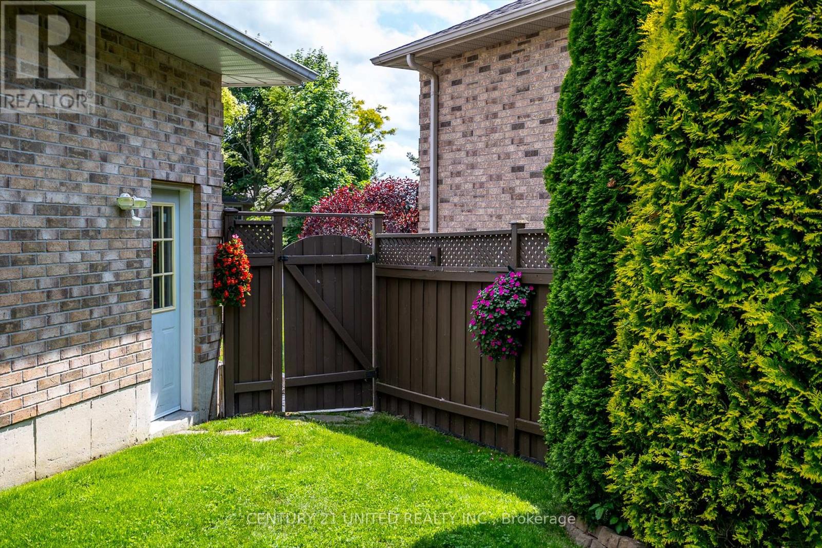 1598 College Park Drive, Peterborough West (South), Ontario  K9K 2G9 - Photo 33 - X12231802