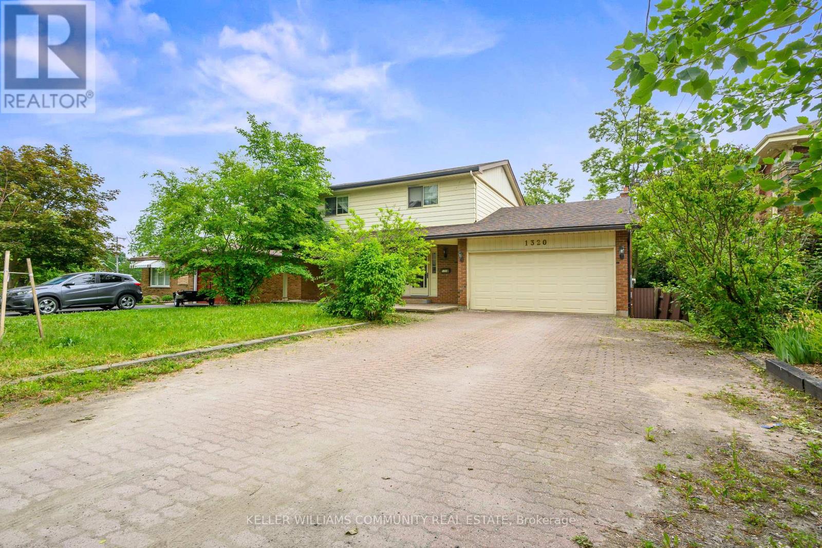 1320 Albertus Avenue, Peterborough Central (Old West End), Ontario  K9J 7S3 - Photo 2 - X12231878