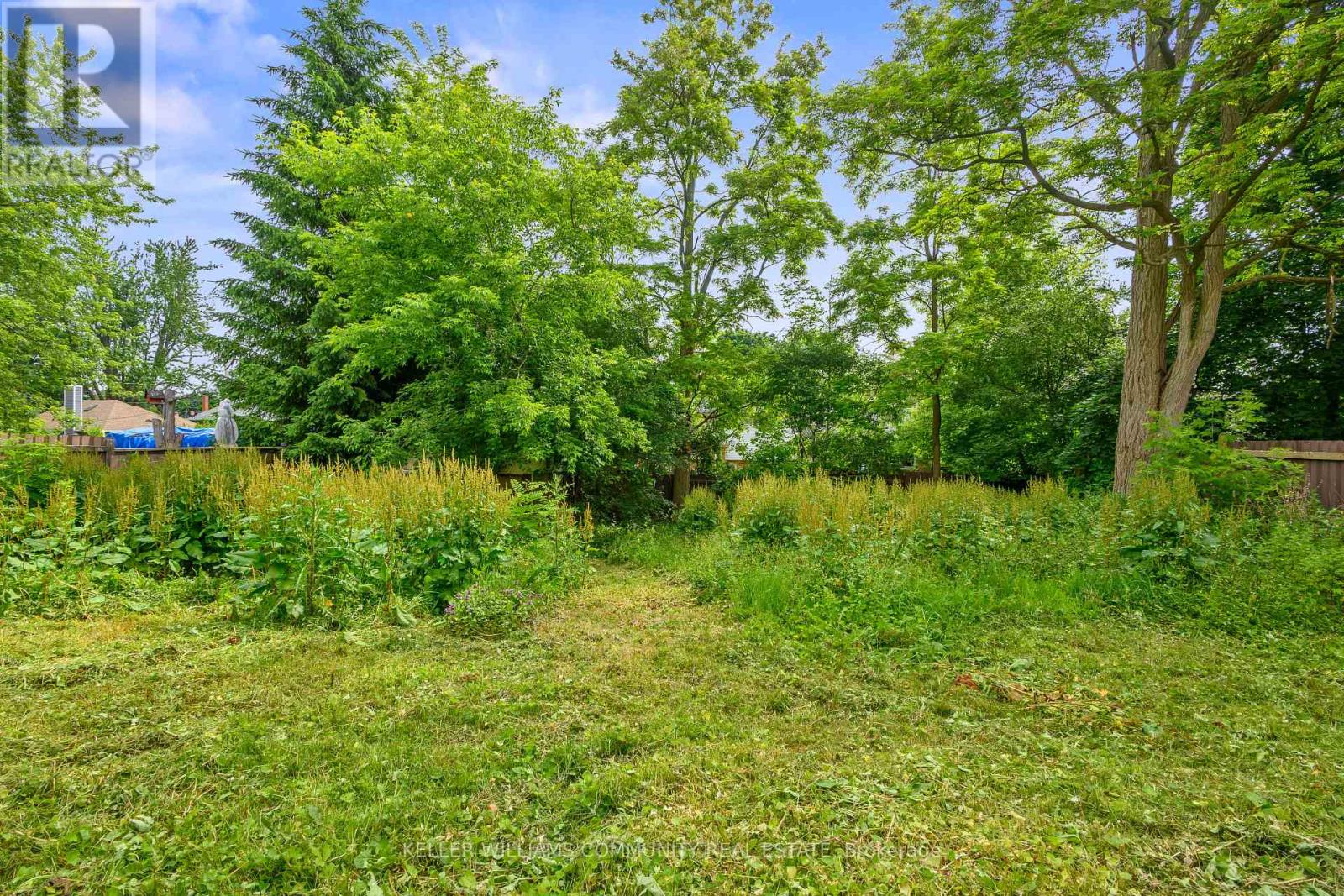 1320 Albertus Avenue, Peterborough Central (Old West End), Ontario  K9J 7S3 - Photo 36 - X12231878