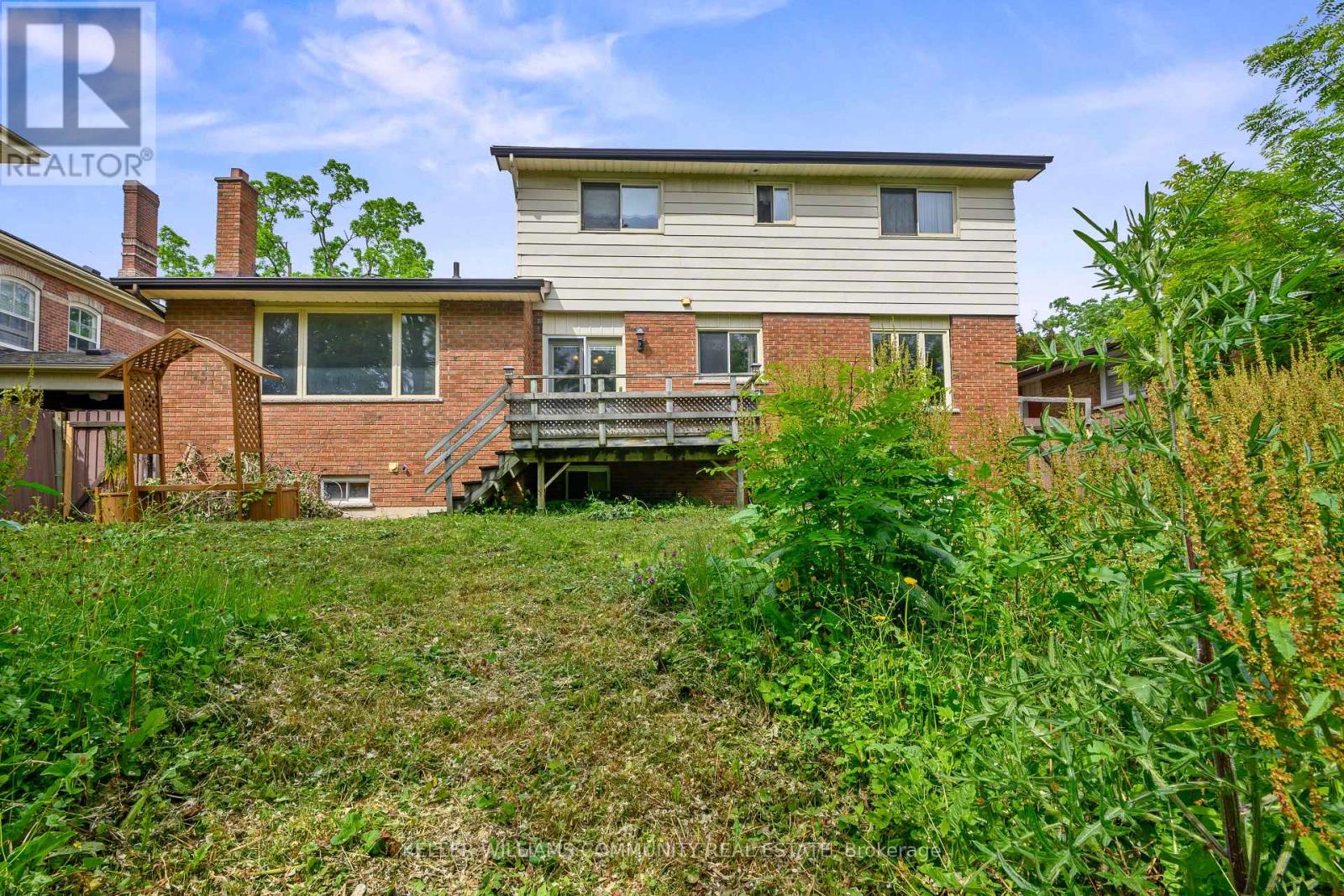 1320 Albertus Avenue, Peterborough Central (Old West End), Ontario  K9J 7S3 - Photo 38 - X12231878