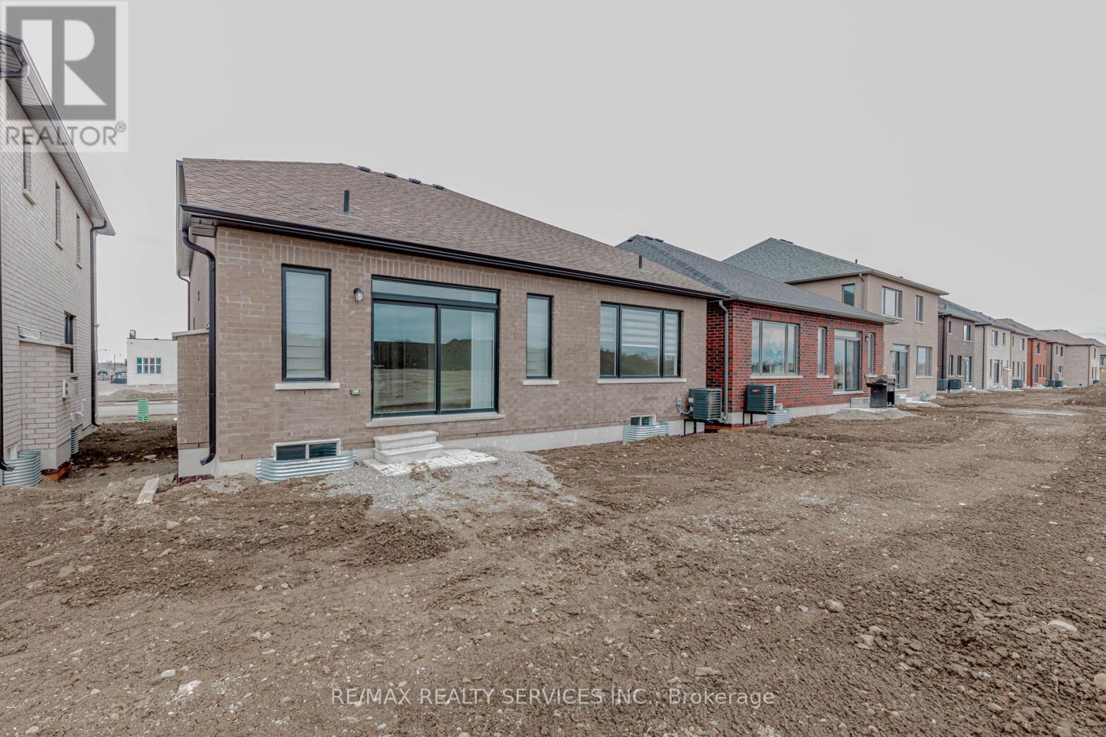 141 St Joseph Road, Kawartha Lakes (Lindsay), Ontario  K9V 0R8 - Photo 32 - X12231634