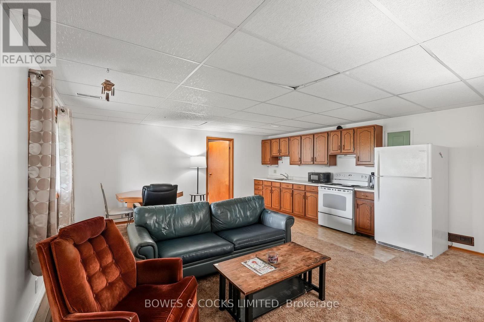 22 Montague Court, Peterborough West (Central), Ontario  K9J 7S1 - Photo 27 - X12232083