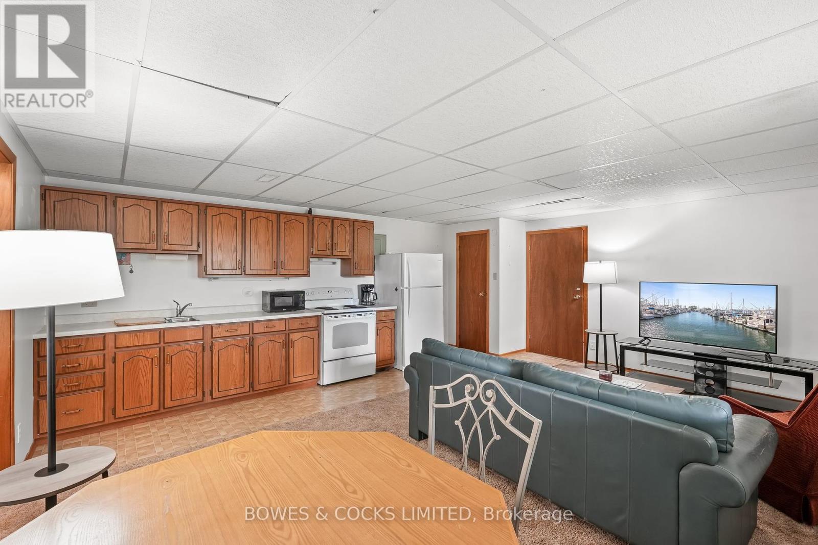 22 Montague Court, Peterborough West (Central), Ontario  K9J 7S1 - Photo 28 - X12232083