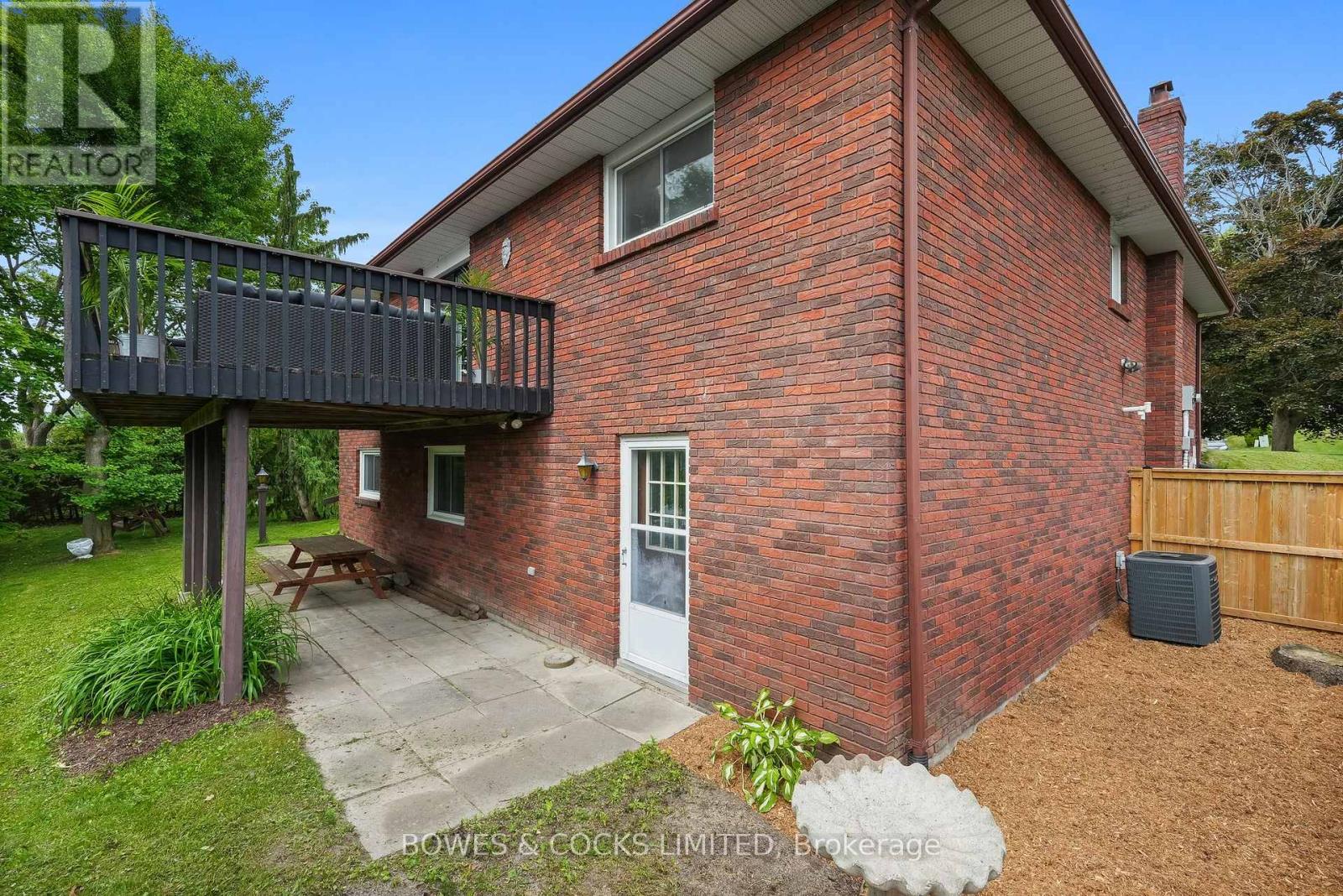 22 Montague Court, Peterborough West (Central), Ontario  K9J 7S1 - Photo 37 - X12232083