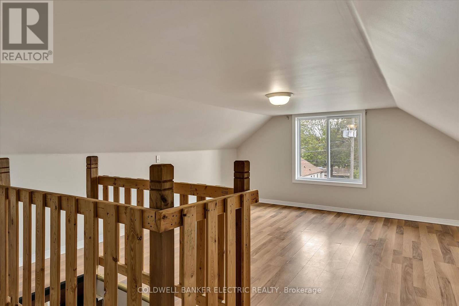 202 Braidwood Avenue, Peterborough South (West), Ontario  K9J 1V1 - Photo 45 - X12232129