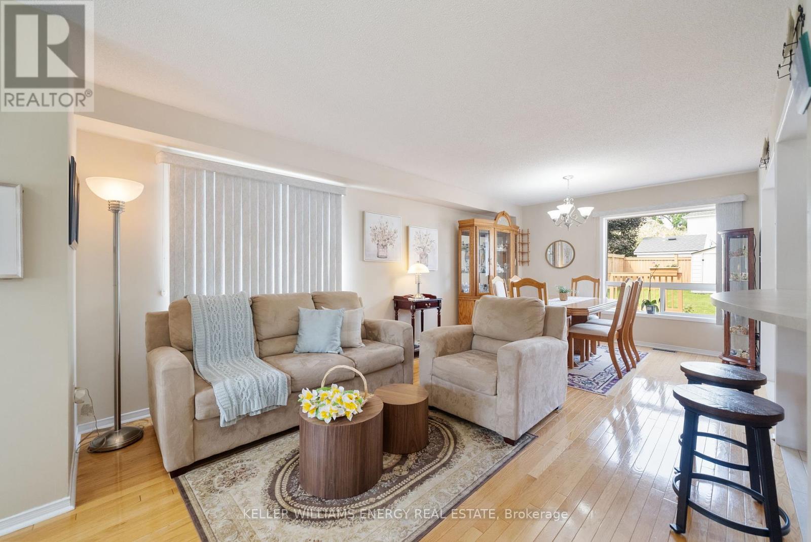 42 Harmer Drive, Clarington (Newcastle), Ontario  L1B 1M5 - Photo 3 - E12232468