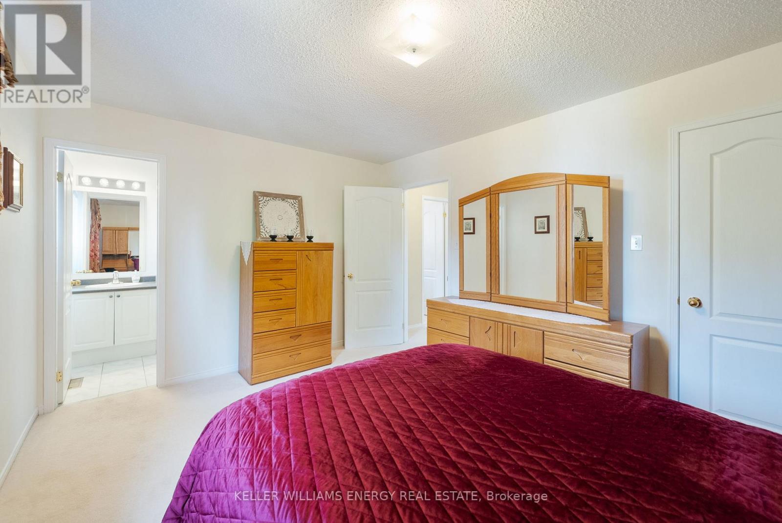 42 Harmer Drive, Clarington (Newcastle), Ontario  L1B 1M5 - Photo 8 - E12232468
