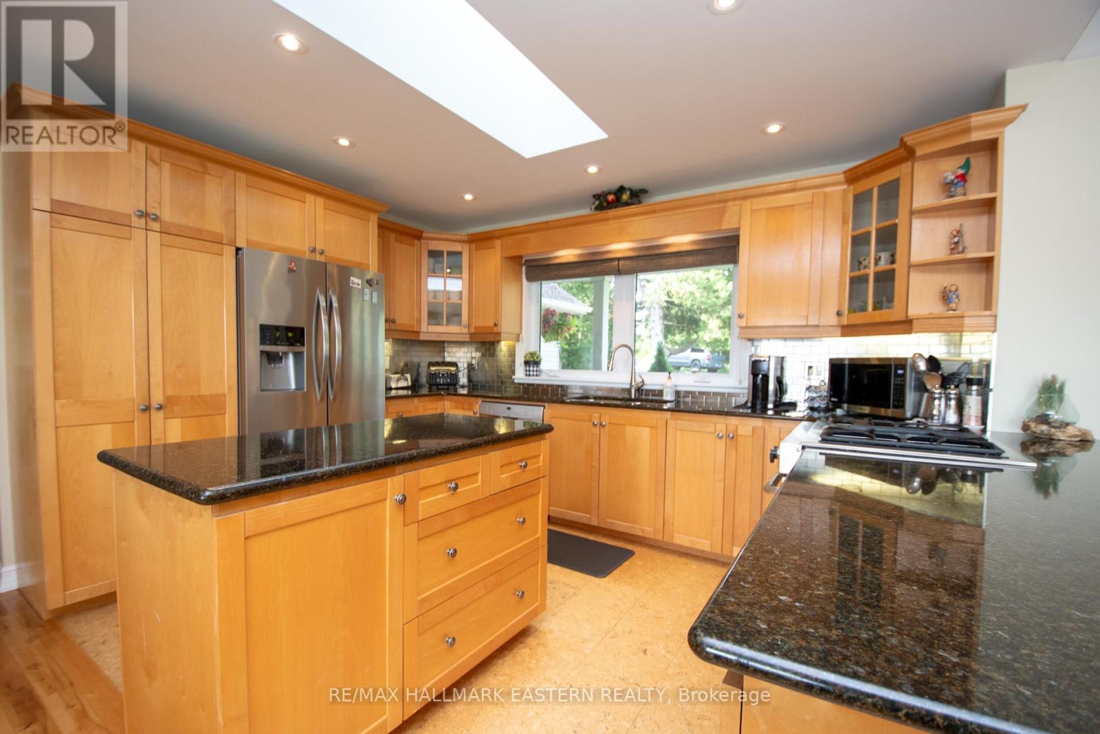 1269 Gail Park Drive, Selwyn, Ontario  K0L 1T0 - Photo 12 - X12232484
