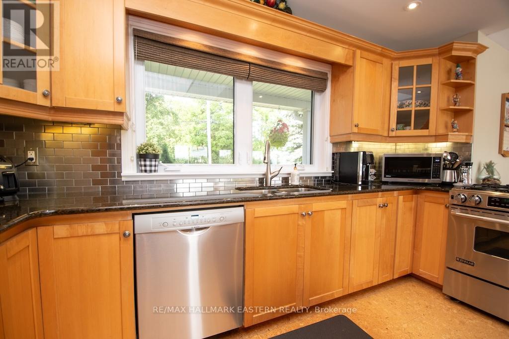 1269 Gail Park Drive, Selwyn, Ontario  K0L 1T0 - Photo 15 - X12232484