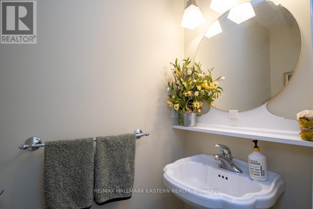 1269 Gail Park Drive, Selwyn, Ontario  K0L 1T0 - Photo 25 - X12232484
