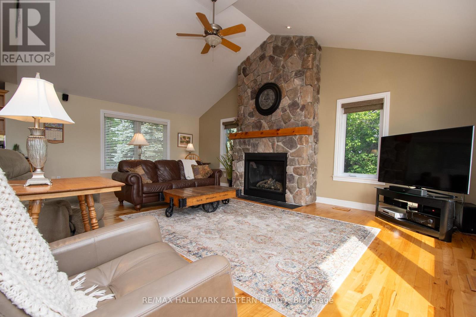 1269 Gail Park Drive, Selwyn, Ontario  K0L 1T0 - Photo 6 - X12232484