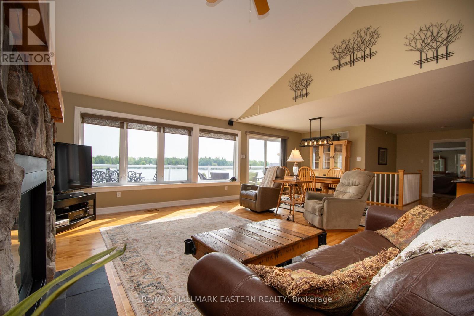 1269 Gail Park Drive, Selwyn, Ontario  K0L 1T0 - Photo 7 - X12232484