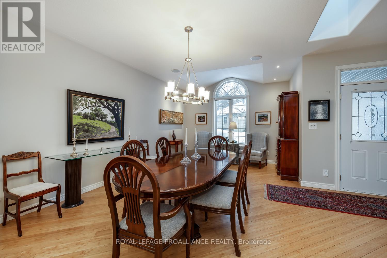 6 - 1020 Parkhill Road W, Peterborough West (North), Ontario  K9K 0E1 - Photo 10 - X12232436