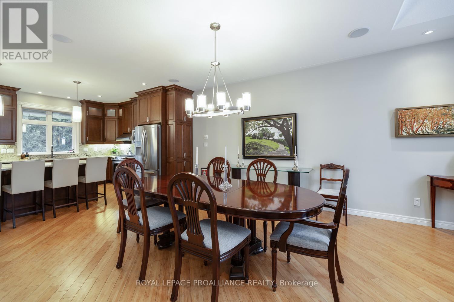 6 - 1020 Parkhill Road W, Peterborough West (North), Ontario  K9K 0E1 - Photo 11 - X12232436