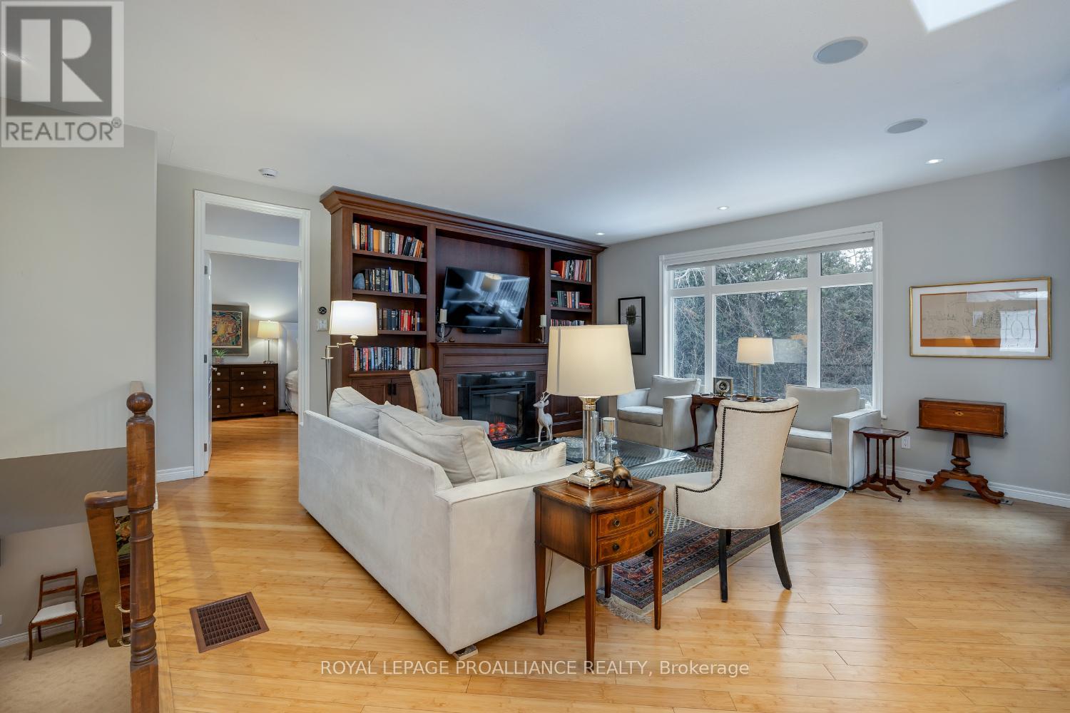 6 - 1020 Parkhill Road W, Peterborough West (North), Ontario  K9K 0E1 - Photo 16 - X12232436