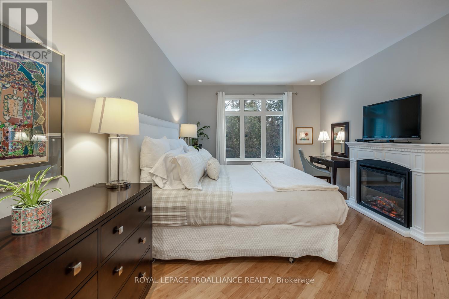 6 - 1020 Parkhill Road W, Peterborough West (North), Ontario  K9K 0E1 - Photo 19 - X12232436