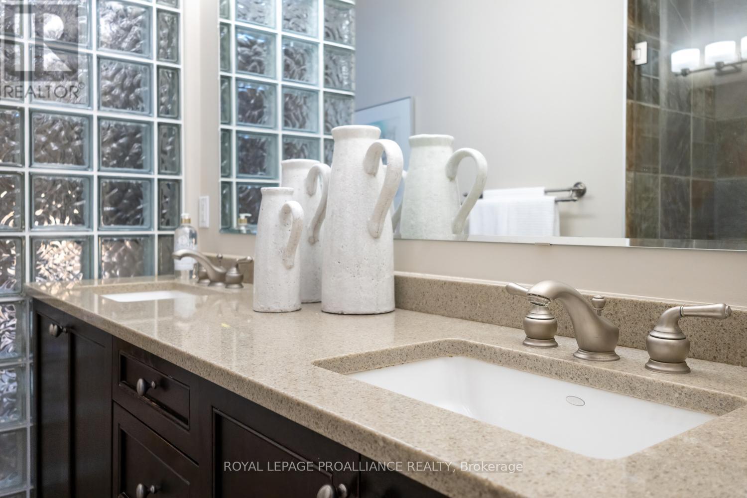 6 - 1020 Parkhill Road W, Peterborough West (North), Ontario  K9K 0E1 - Photo 23 - X12232436