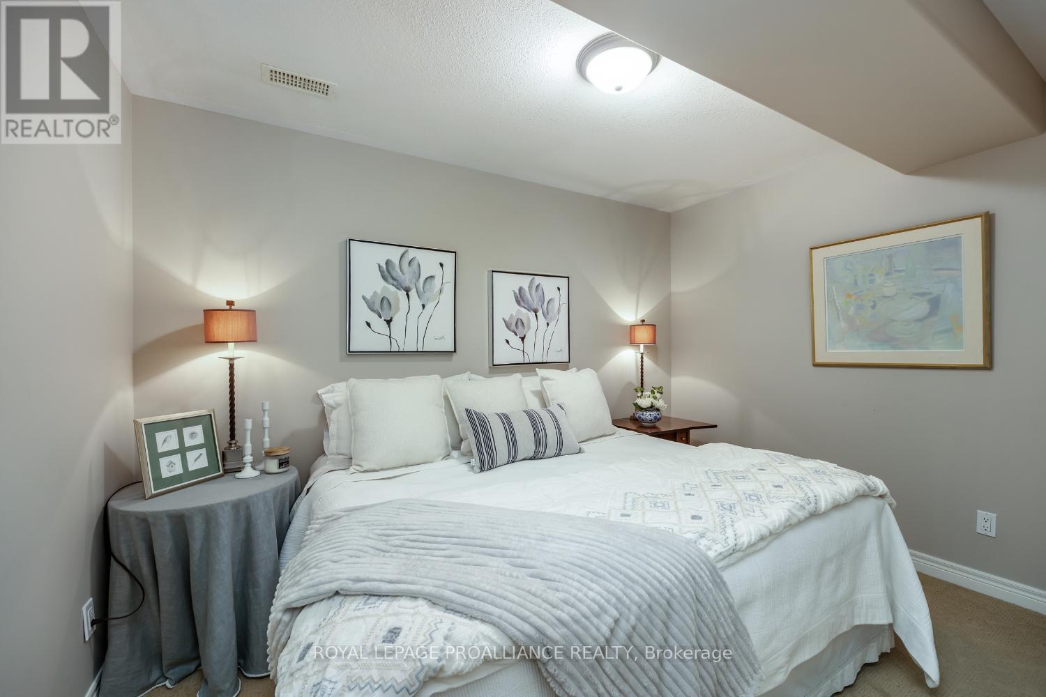 6 - 1020 Parkhill Road W, Peterborough West (North), Ontario  K9K 0E1 - Photo 35 - X12232436