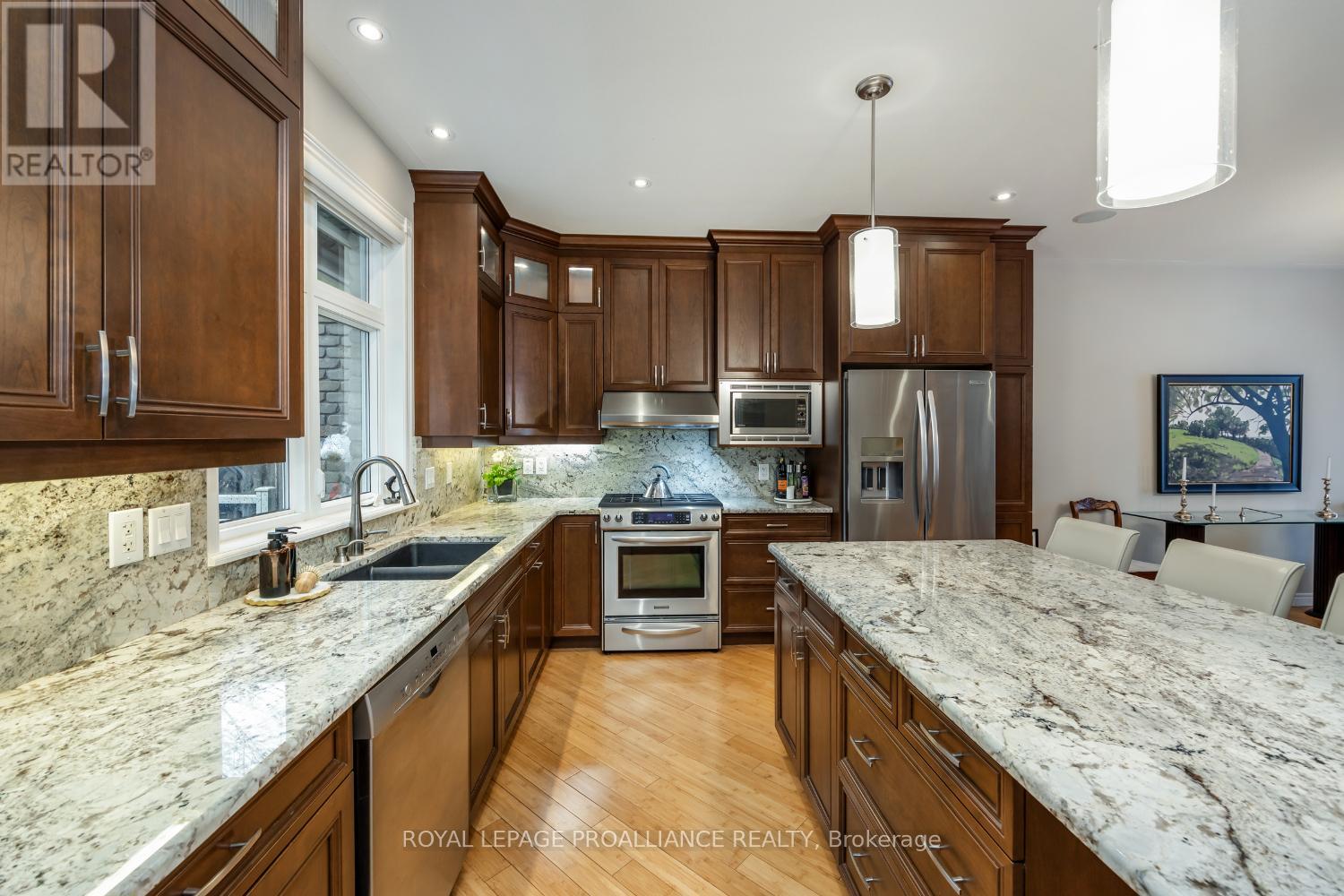 6 - 1020 Parkhill Road W, Peterborough West (North), Ontario  K9K 0E1 - Photo 5 - X12232436