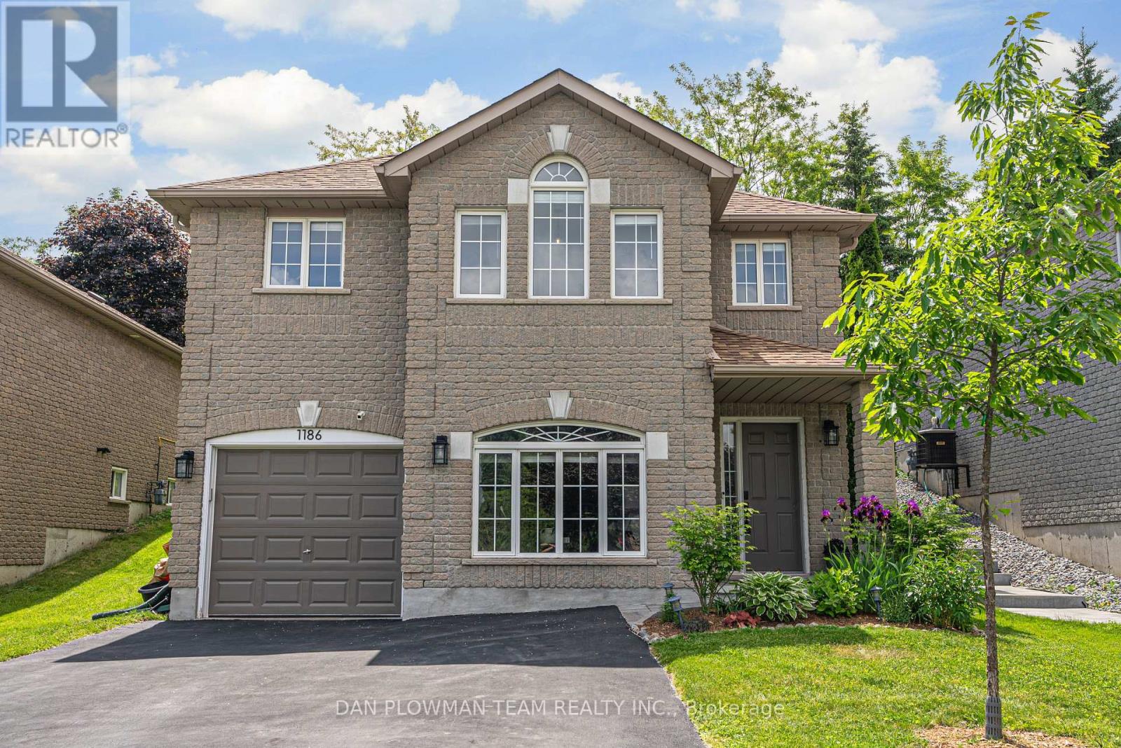 1186 BAKER STREET, peterborough north (north), Ontario