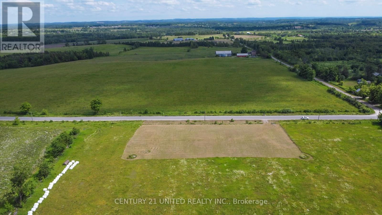 2300 Dummer-Asphodel Road N, Douro-Dummer, Ontario  K0L 2B0 - Photo 2 - X12232860