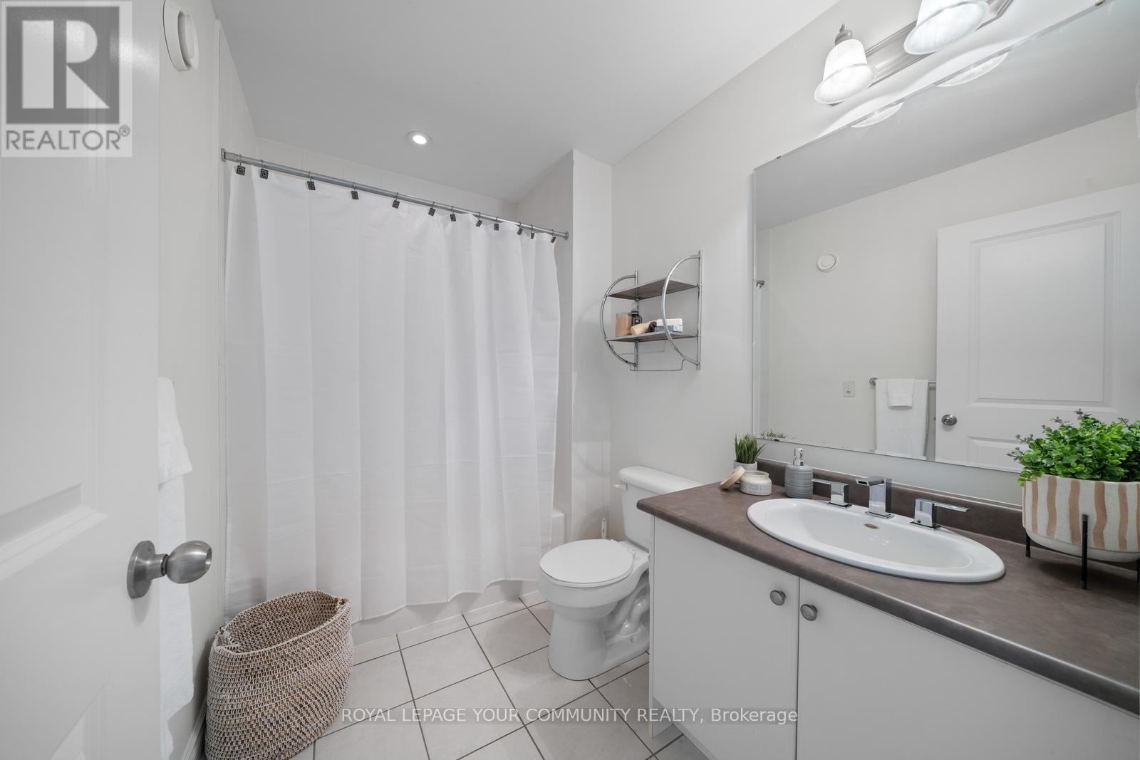 124 Bowen Drive, Peterborough North (North), Ontario  K9H 0B8 - Photo 23 - X12232673