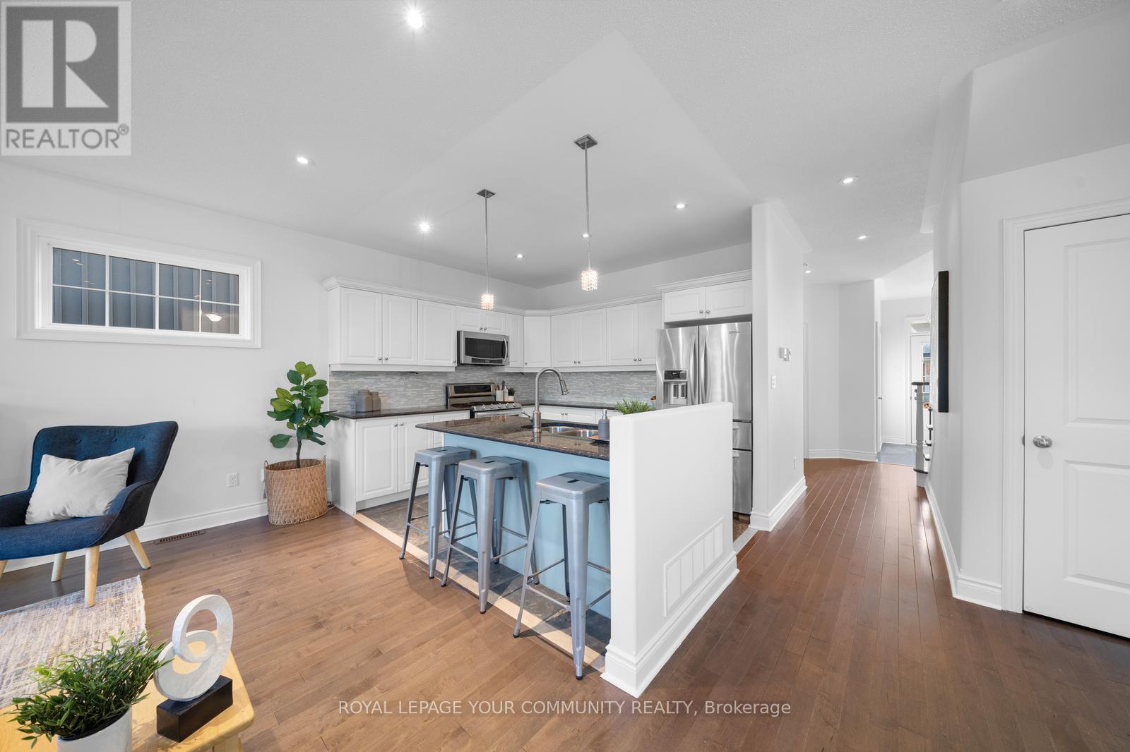 124 Bowen Drive, Peterborough North (North), Ontario  K9H 0B8 - Photo 6 - X12232673