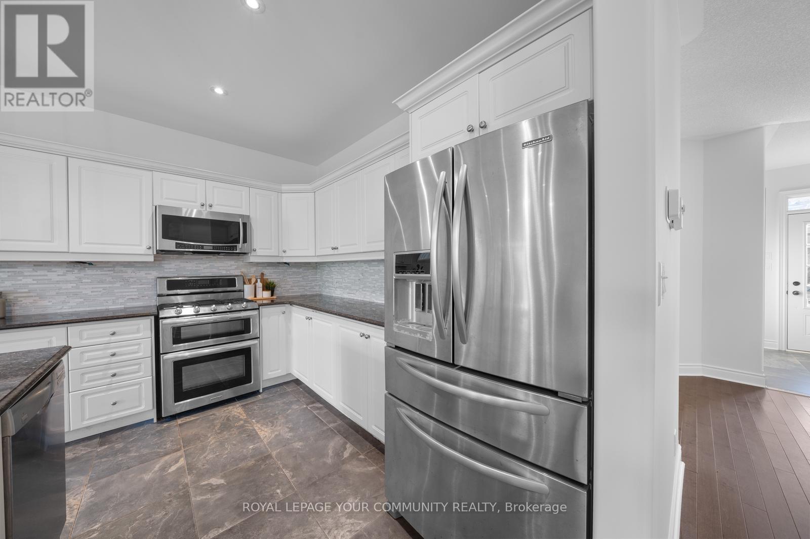 124 Bowen Drive, Peterborough North (North), Ontario  K9H 0B8 - Photo 8 - X12232673