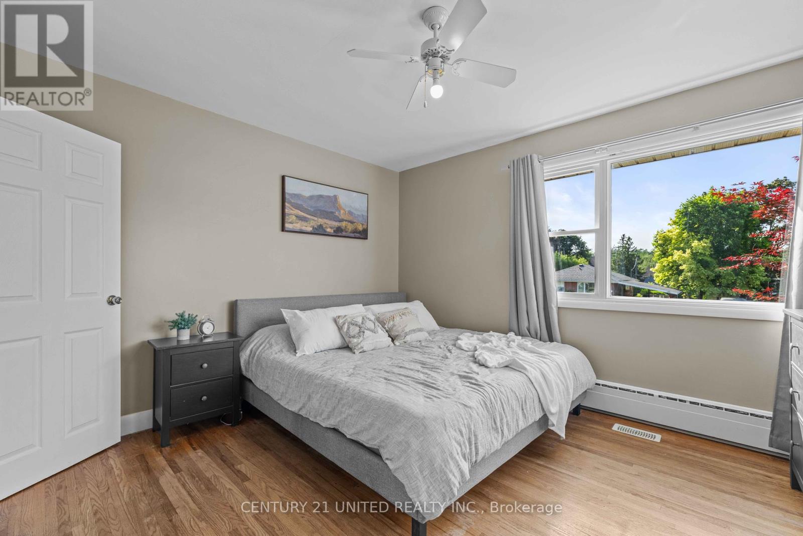 1056 Glebemount Crescent, Peterborough North (Central), Ontario  K9H 6M3 - Photo 15 - X12232902