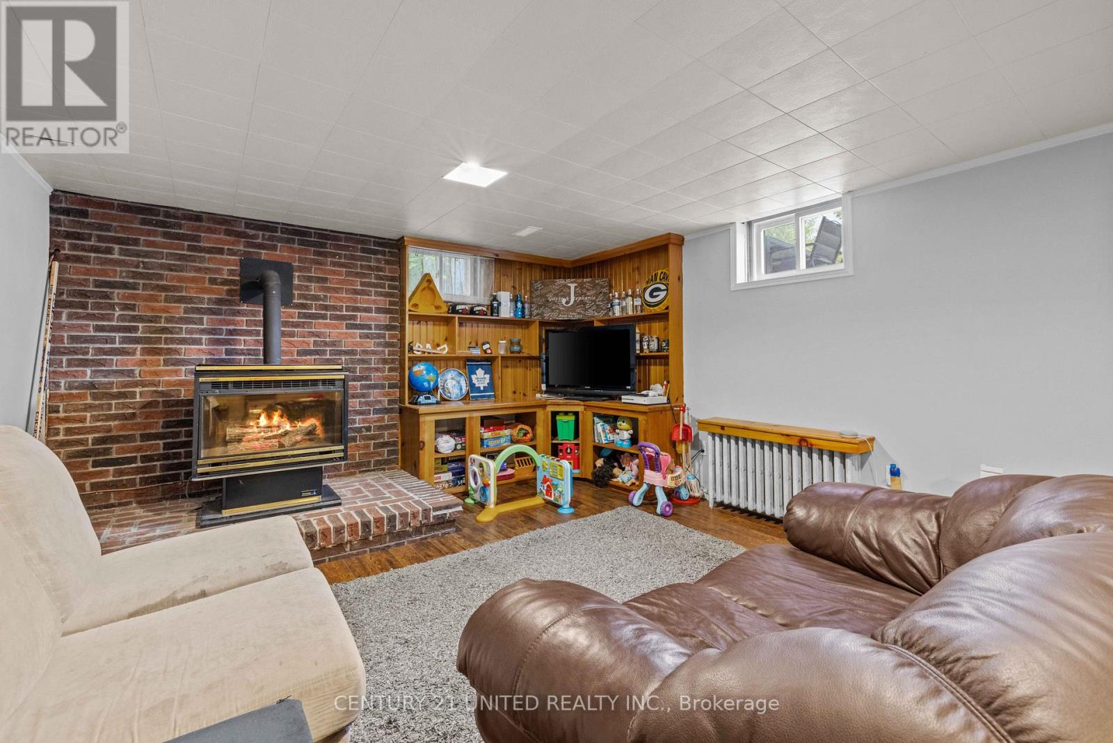 1056 Glebemount Crescent, Peterborough North (Central), Ontario  K9H 6M3 - Photo 20 - X12232902