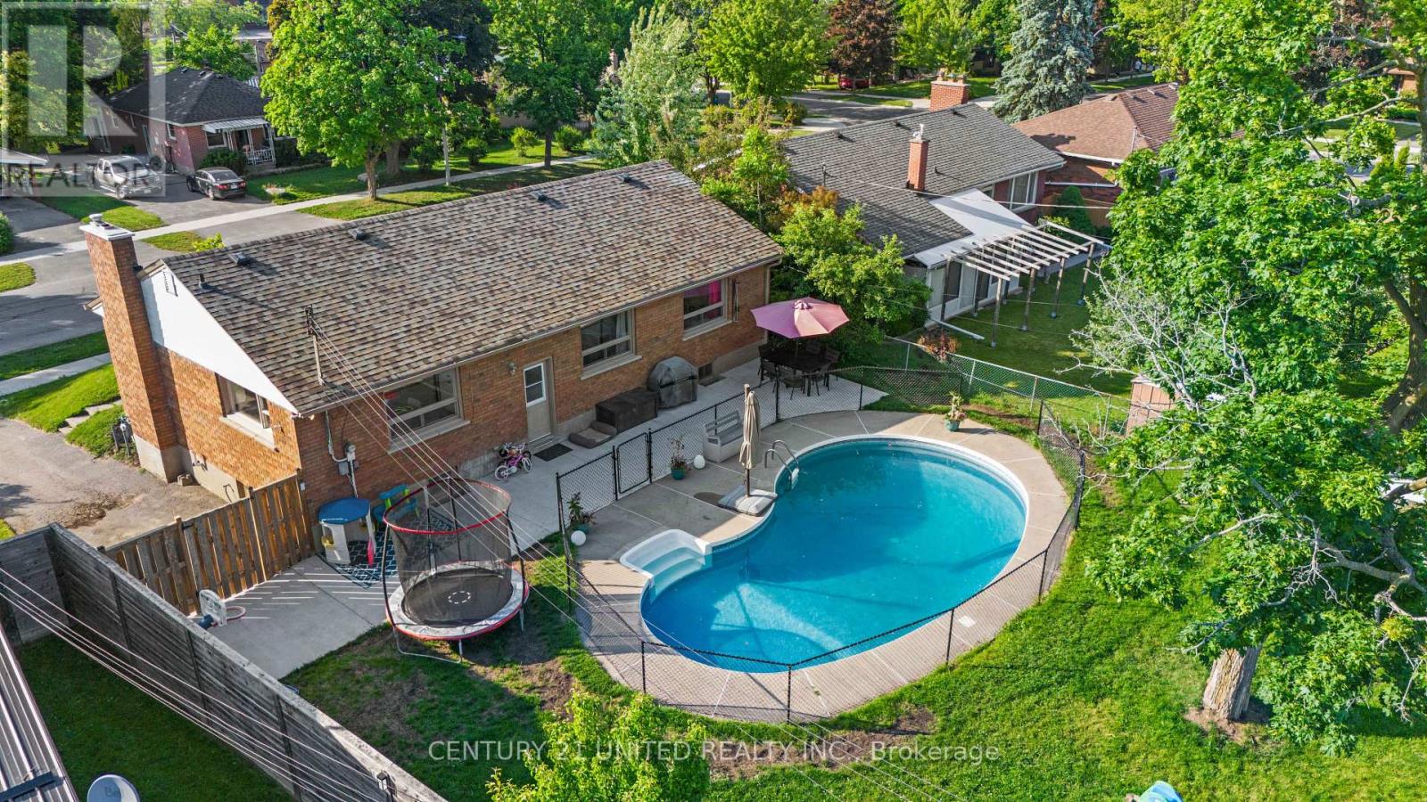 1056 Glebemount Crescent, Peterborough North (Central), Ontario  K9H 6M3 - Photo 25 - X12232902
