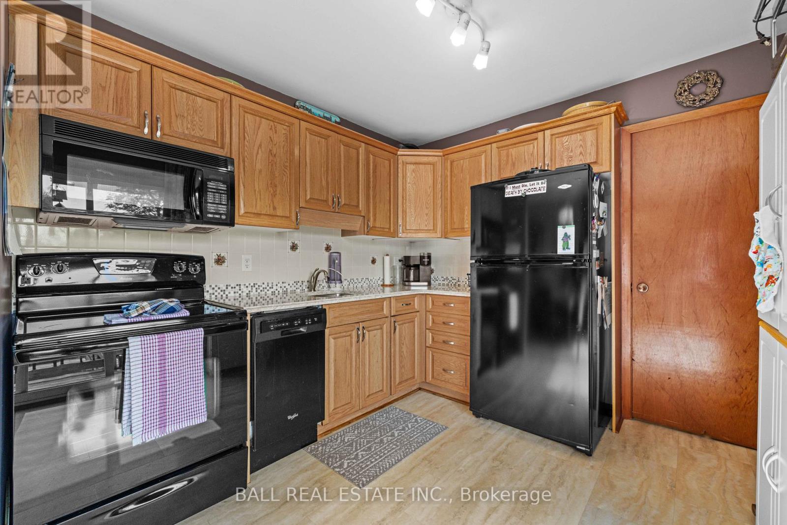 171 Herbert Street, Peterborough North (South), Ontario  K9H 6J1 - Photo 11 - X12232910