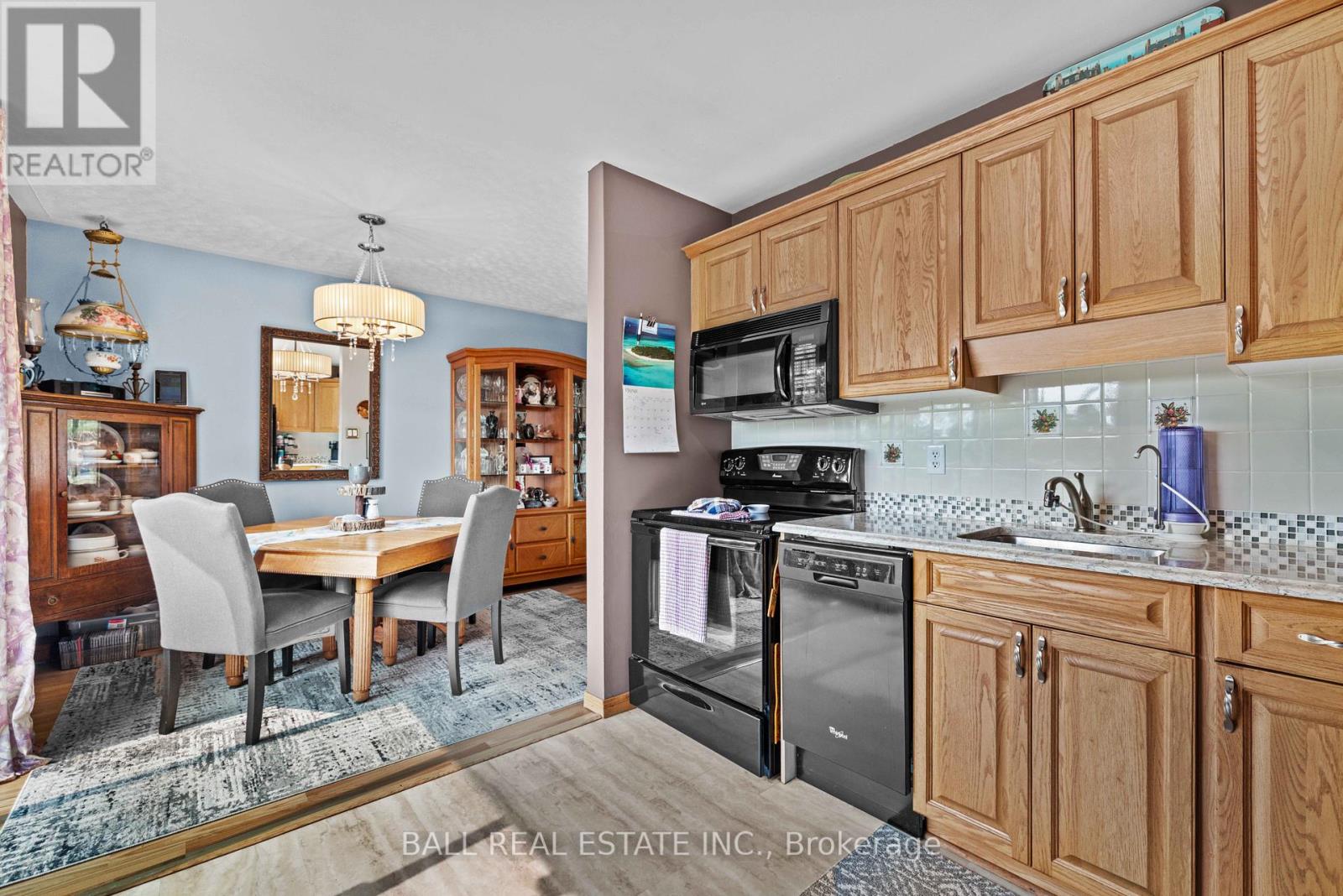 171 Herbert Street, Peterborough North (South), Ontario  K9H 6J1 - Photo 12 - X12232910