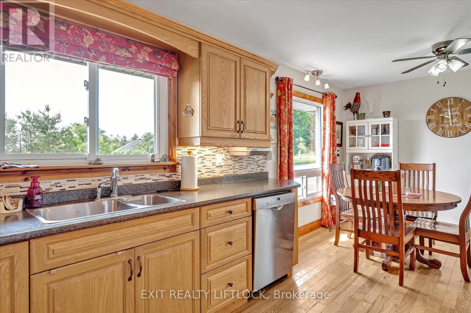243 Stewart Line, Cavan Monaghan (Cavan Twp), Ontario  L0A 1C0 - Photo 4 - X12232919