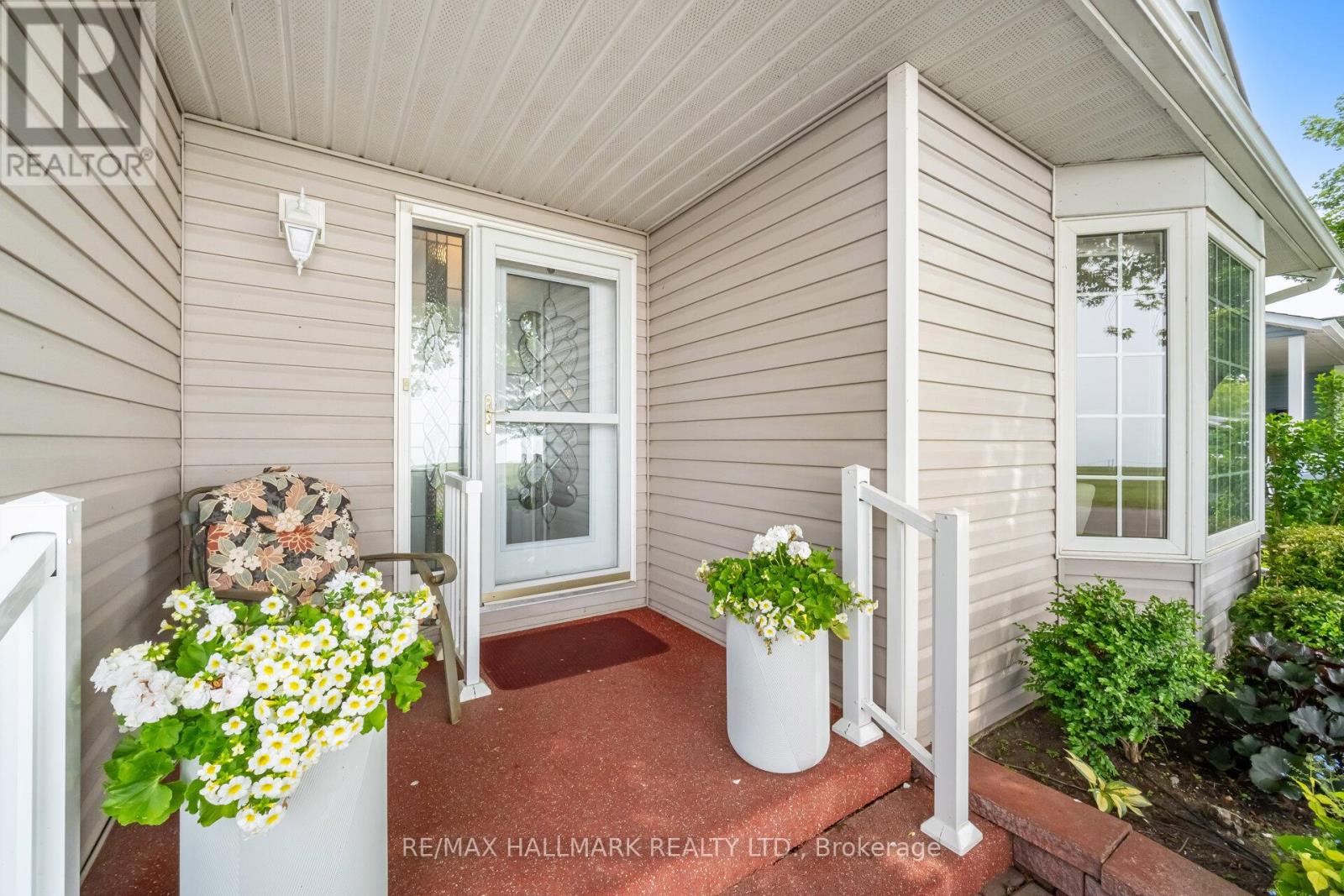 22 Birch Tree Lane, Clarington (Bowmanville), Ontario  L1B 1P2 - Photo 3 - E12232758