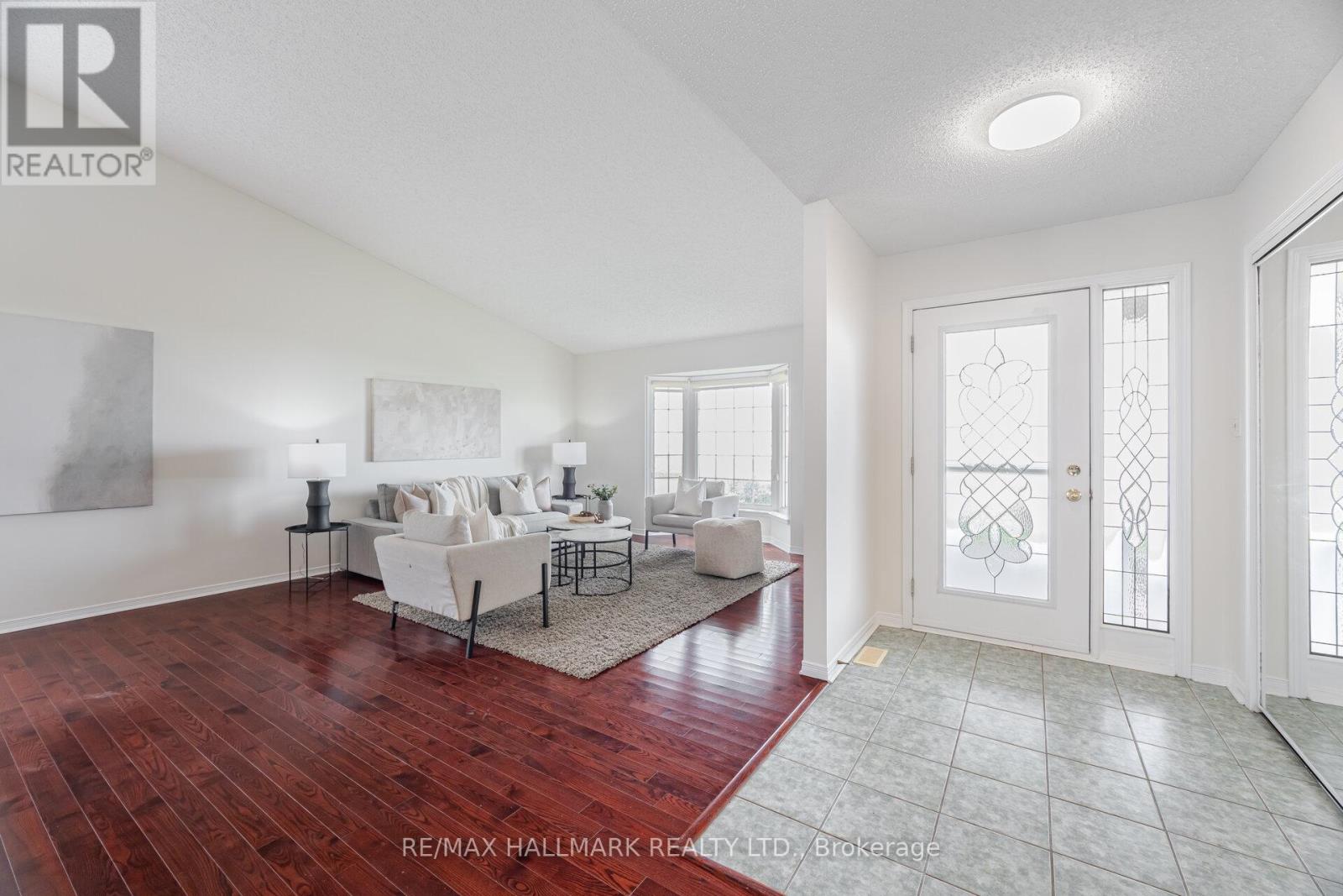 22 Birch Tree Lane, Clarington (Bowmanville), Ontario  L1B 1P2 - Photo 4 - E12232758