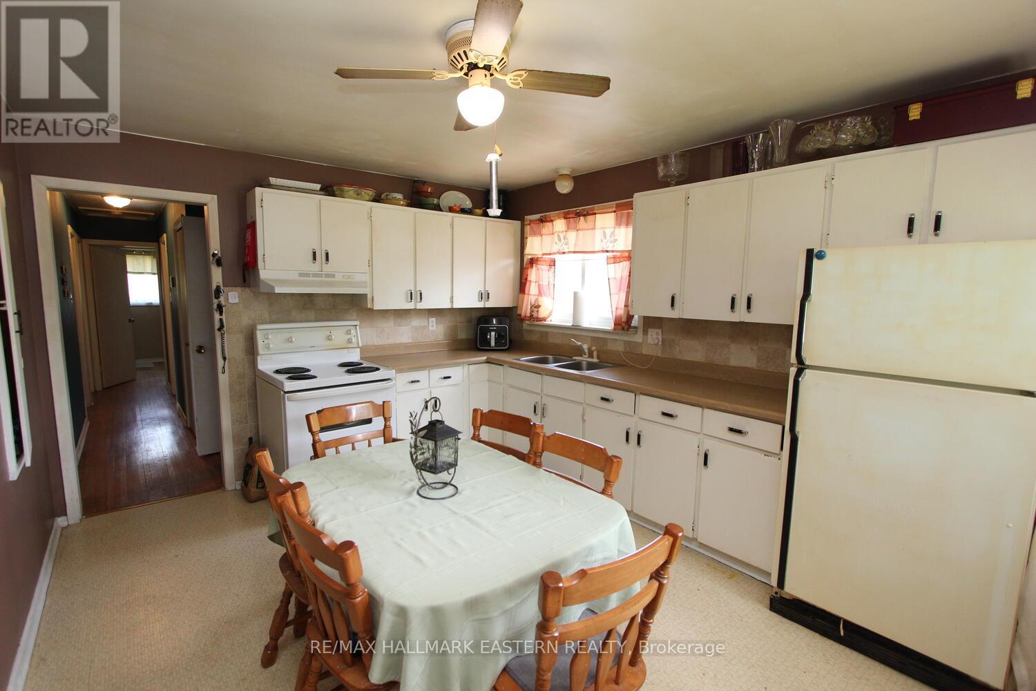 16 William Street, Havelock-Belmont-Methuen (Havelock), Ontario  K0L 1Z0 - Photo 6 - X12233084