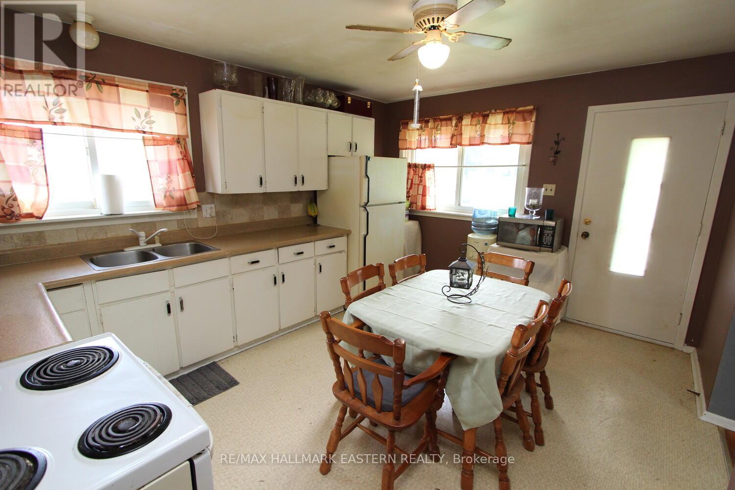 16 William Street, Havelock-Belmont-Methuen (Havelock), Ontario  K0L 1Z0 - Photo 7 - X12233084