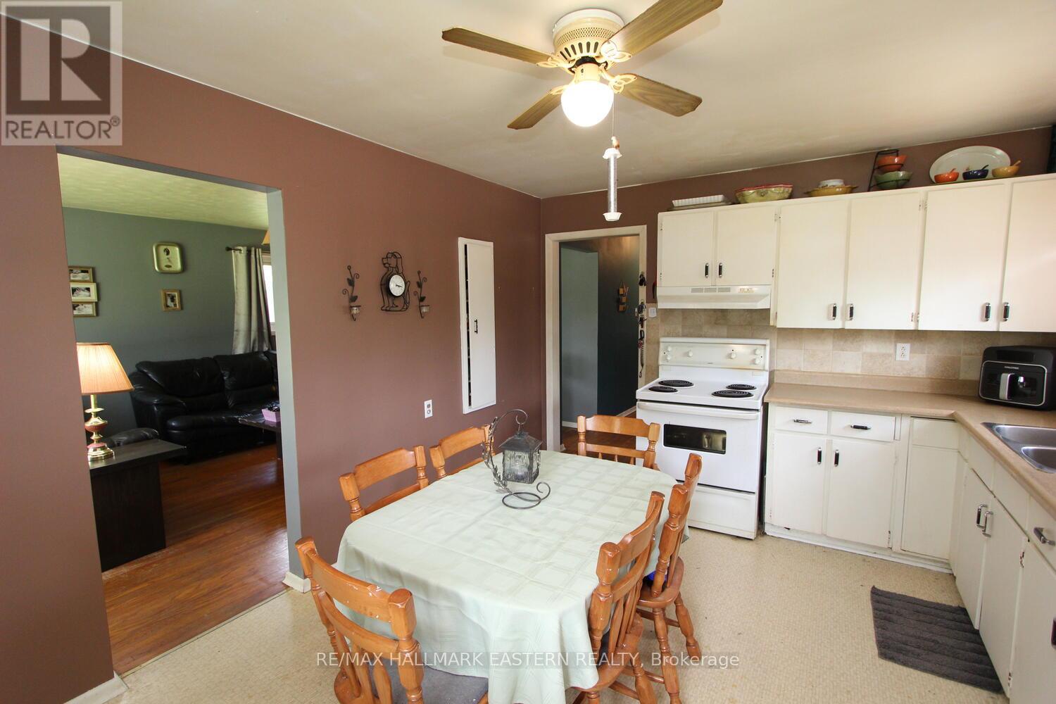 16 William Street, Havelock-Belmont-Methuen (Havelock), Ontario  K0L 1Z0 - Photo 9 - X12233084